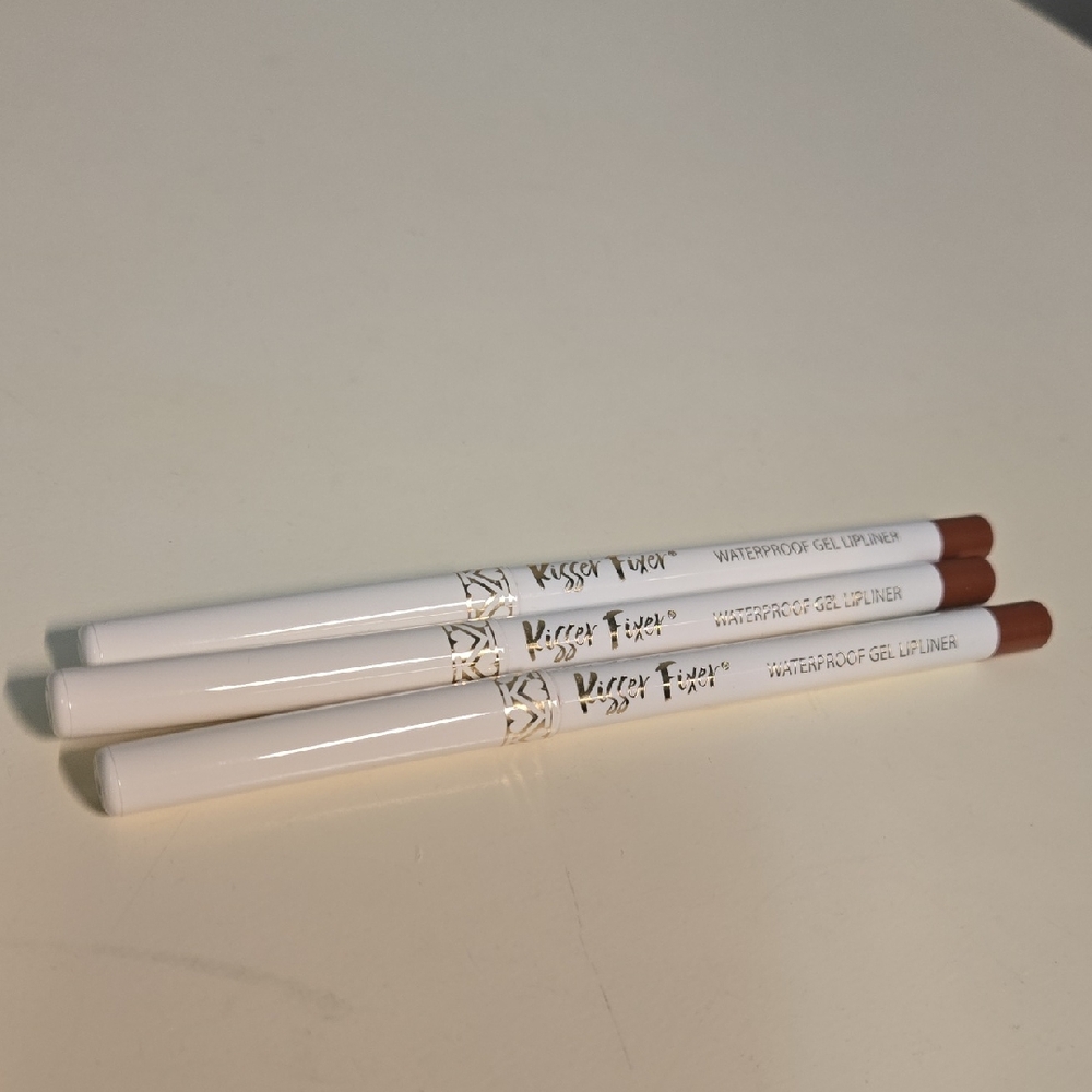 Set Of 3 - Belle Beauty Kisser Fixer Waterproof Gel Lipliner - Pink Coral Nude